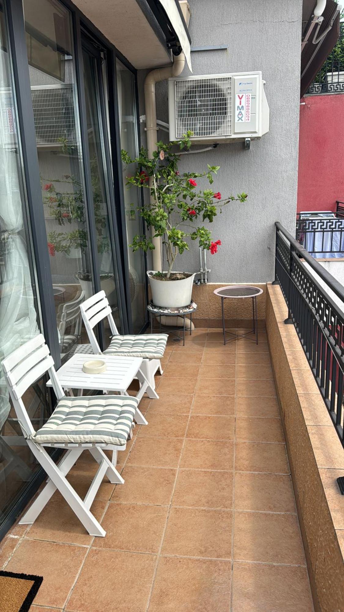 Downtown Central Apartment With Working Kitchen, City Views & Free Parking Kazanłyk Zewnętrze zdjęcie