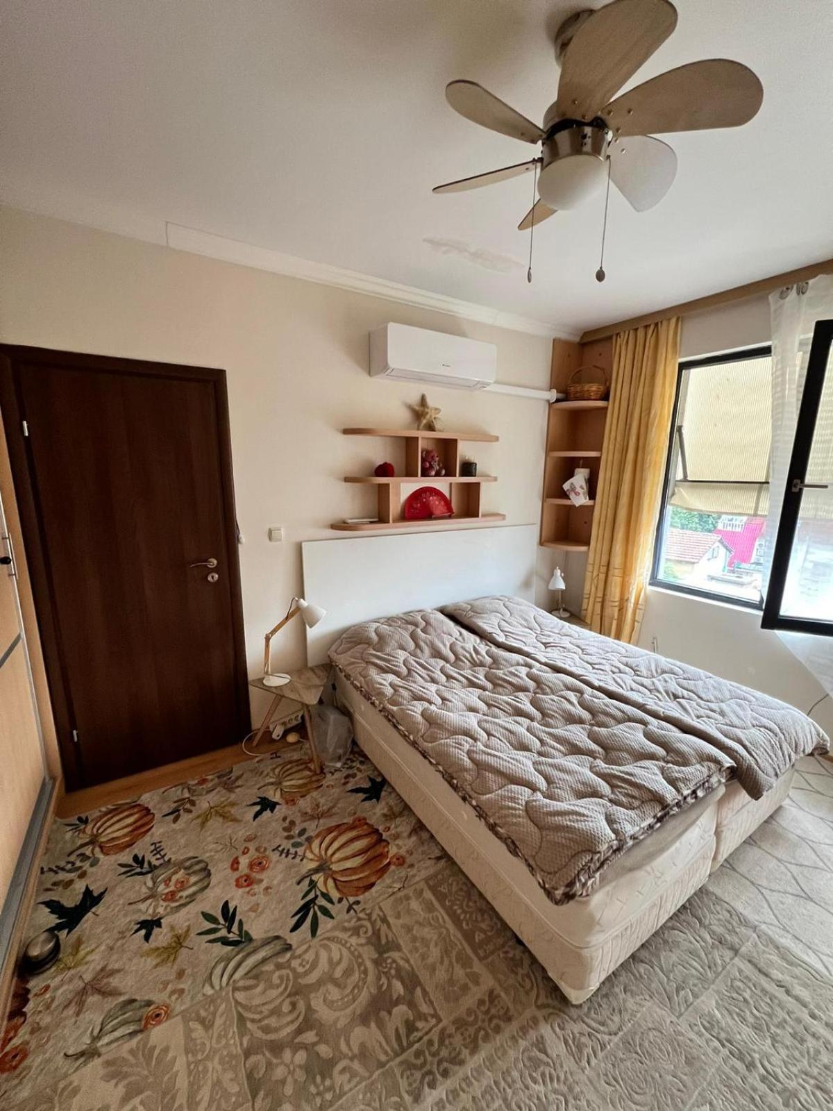 Downtown Central Apartment With Working Kitchen, City Views & Free Parking Kazanłyk Zewnętrze zdjęcie