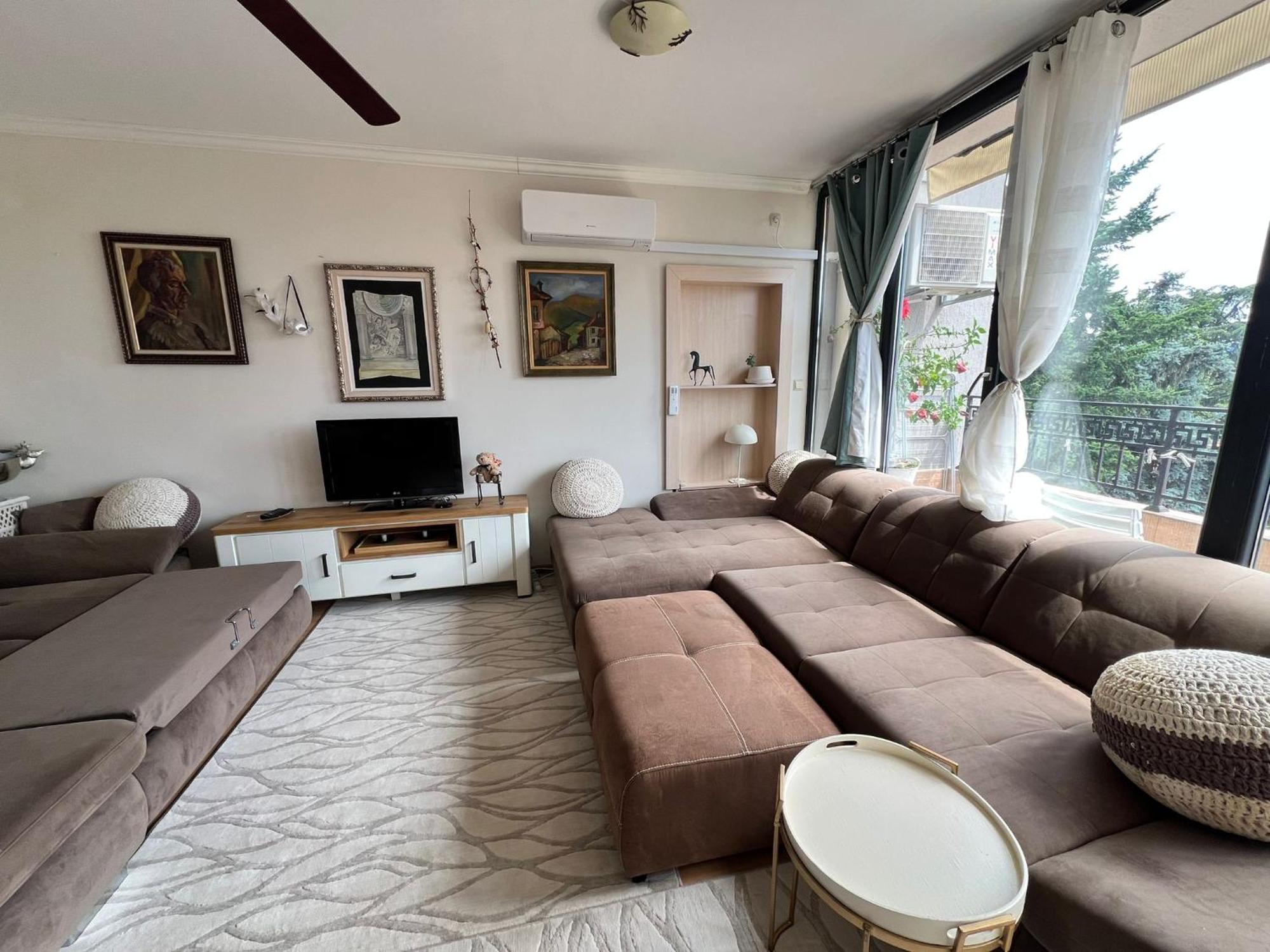 Downtown Central Apartment With Working Kitchen, City Views & Free Parking Kazanłyk Zewnętrze zdjęcie