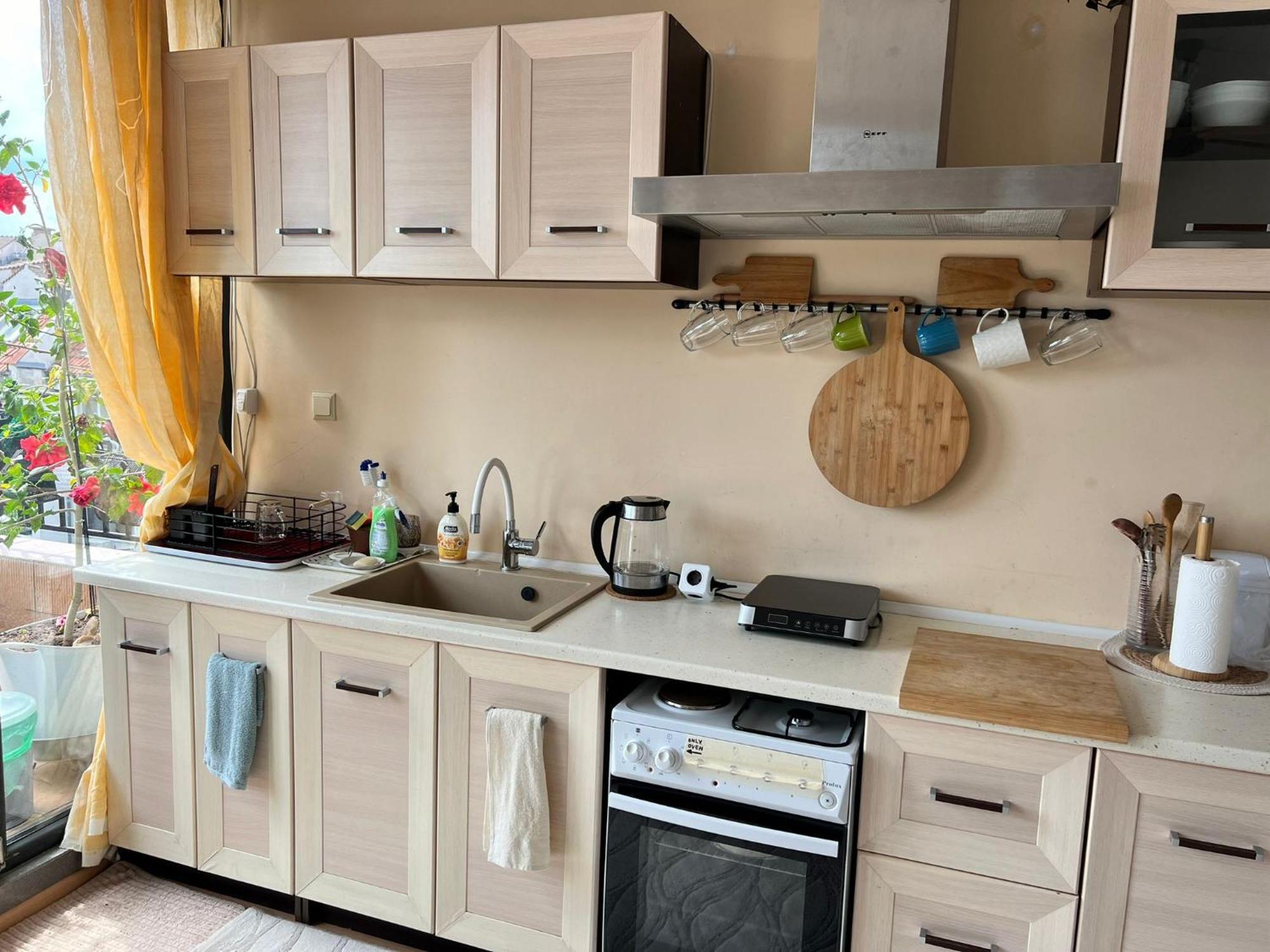 Downtown Central Apartment With Working Kitchen, City Views & Free Parking Kazanłyk Zewnętrze zdjęcie