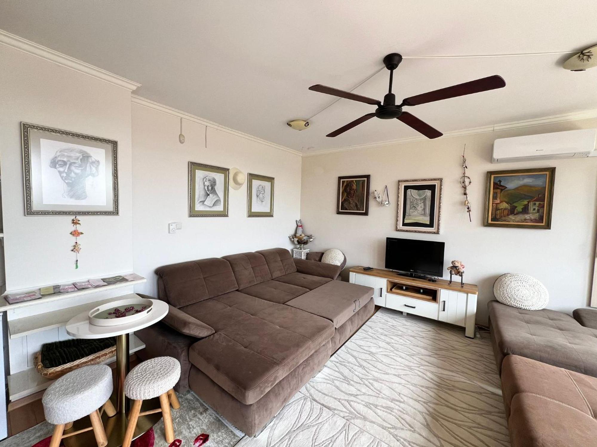 Downtown Central Apartment With Working Kitchen, City Views & Free Parking Kazanłyk Zewnętrze zdjęcie
