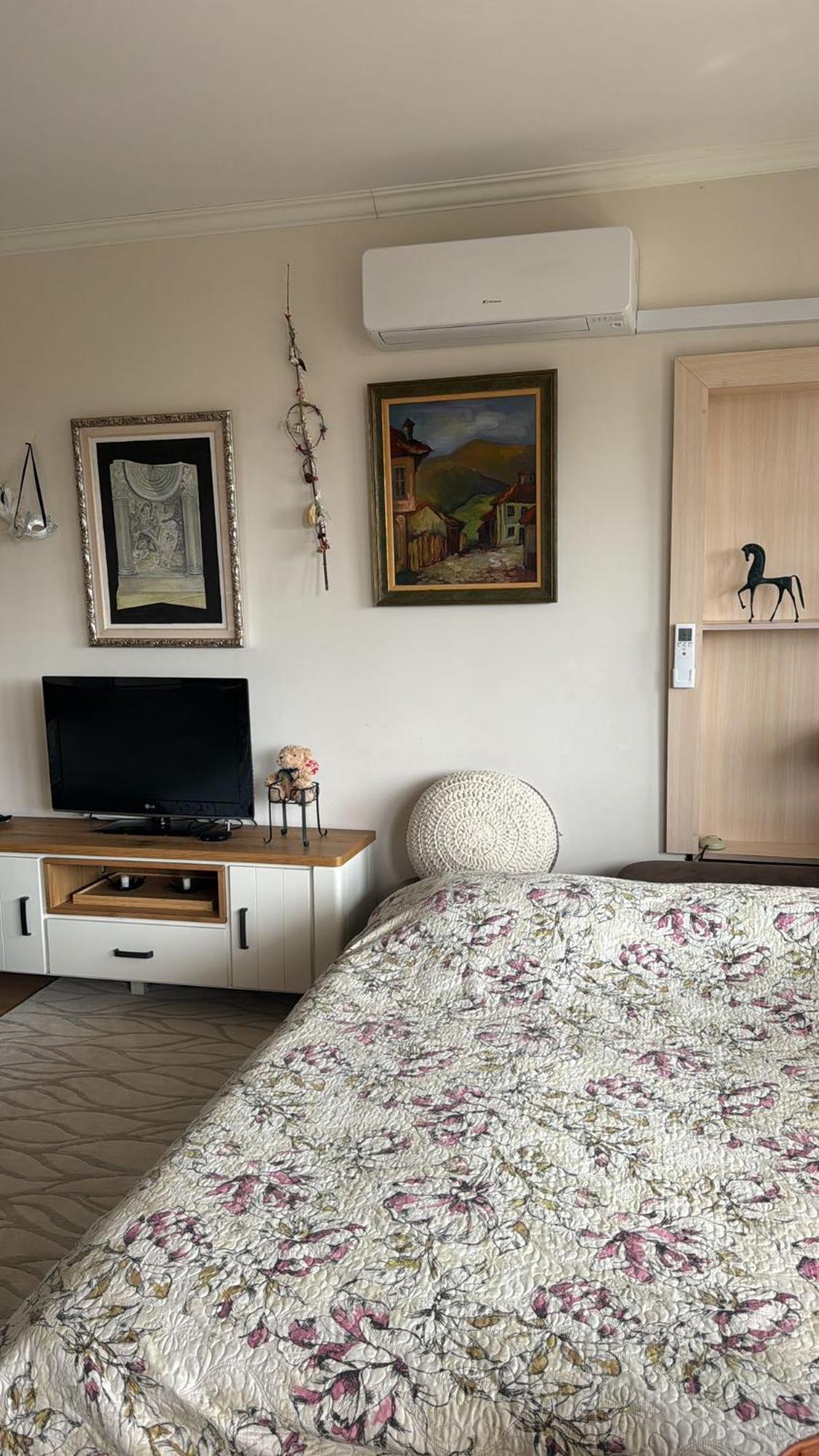Downtown Central Apartment With Working Kitchen, City Views & Free Parking Kazanłyk Zewnętrze zdjęcie