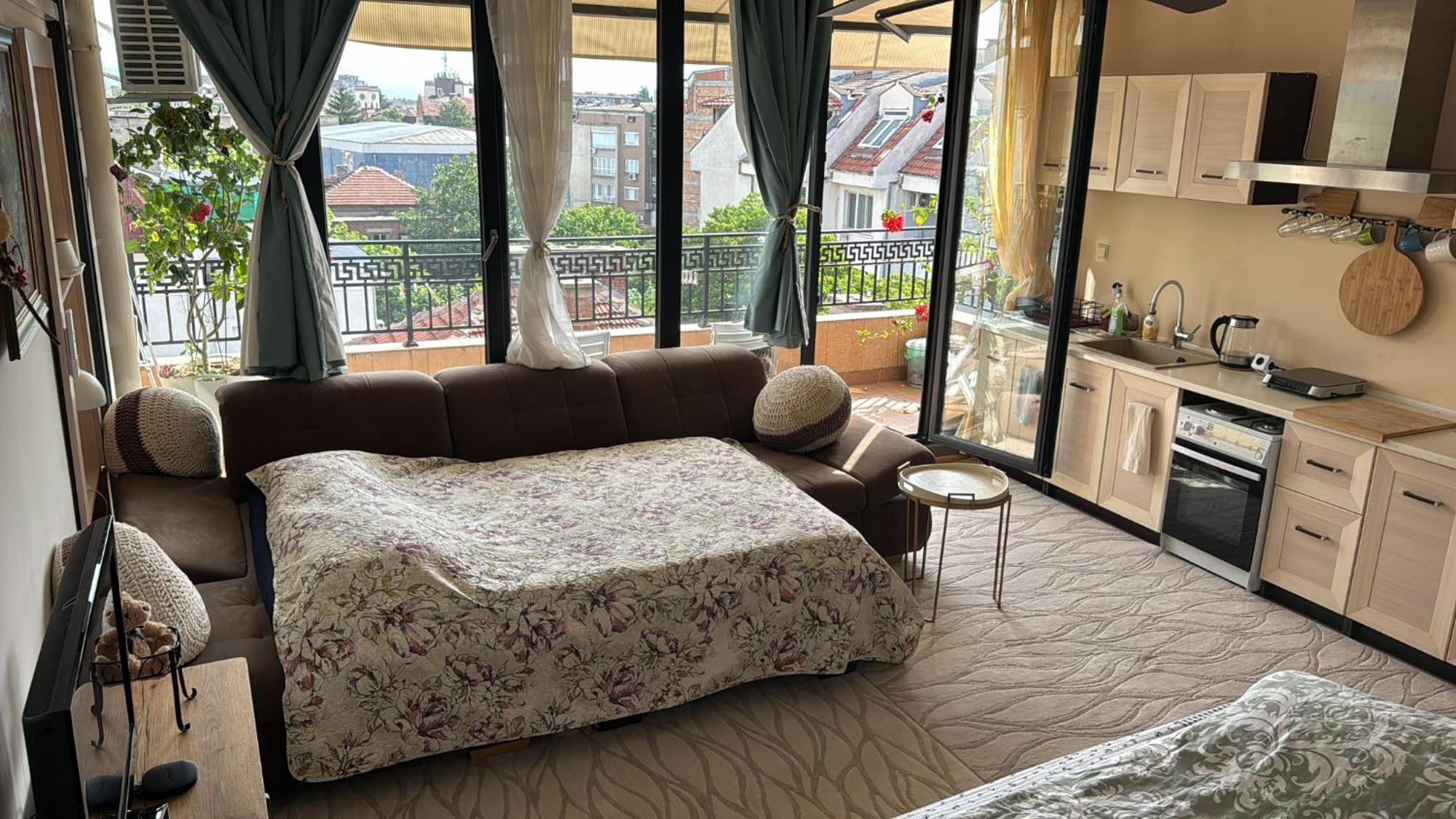 Downtown Central Apartment With Working Kitchen, City Views & Free Parking Kazanłyk Zewnętrze zdjęcie