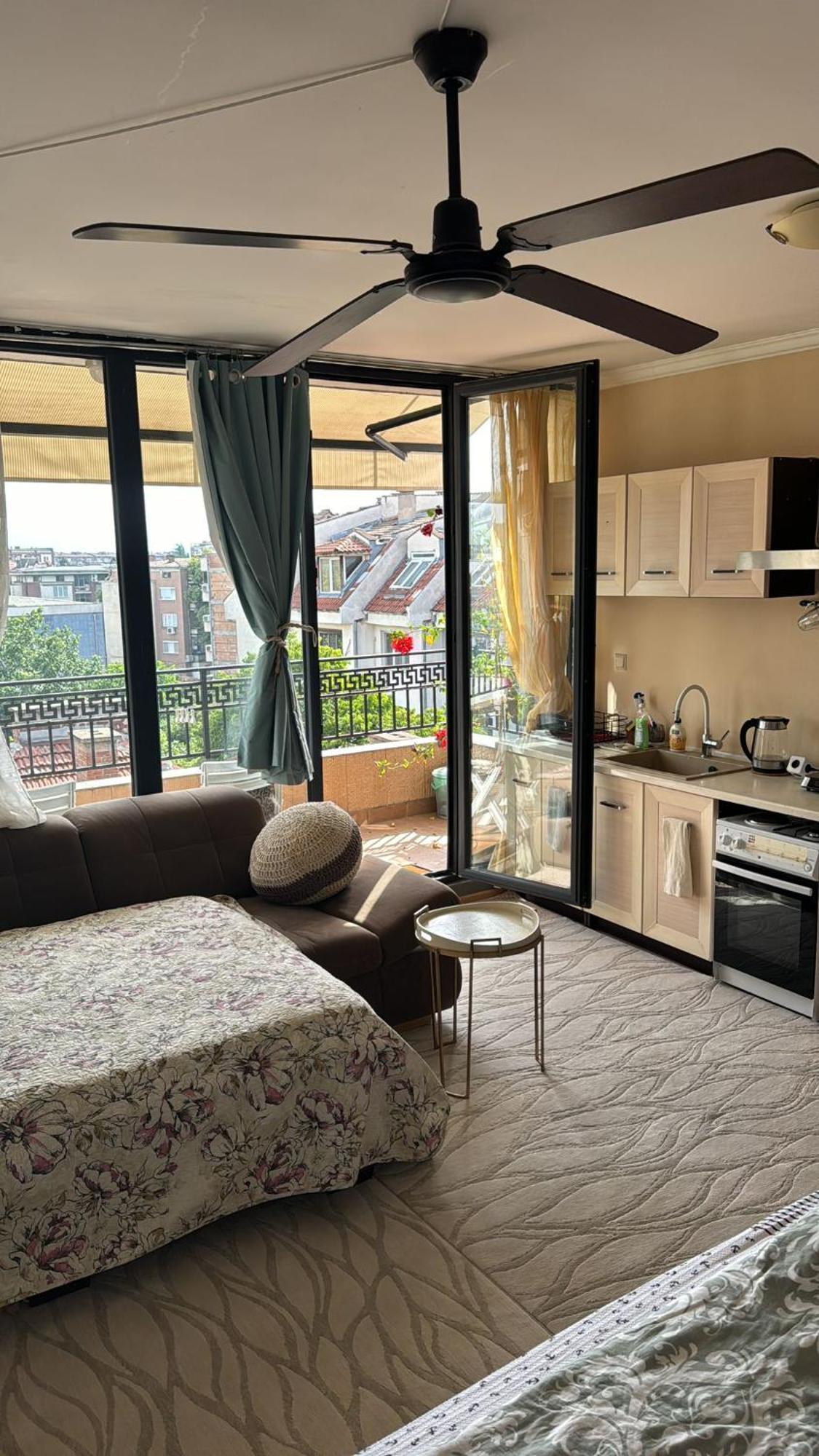 Downtown Central Apartment With Working Kitchen, City Views & Free Parking Kazanłyk Zewnętrze zdjęcie